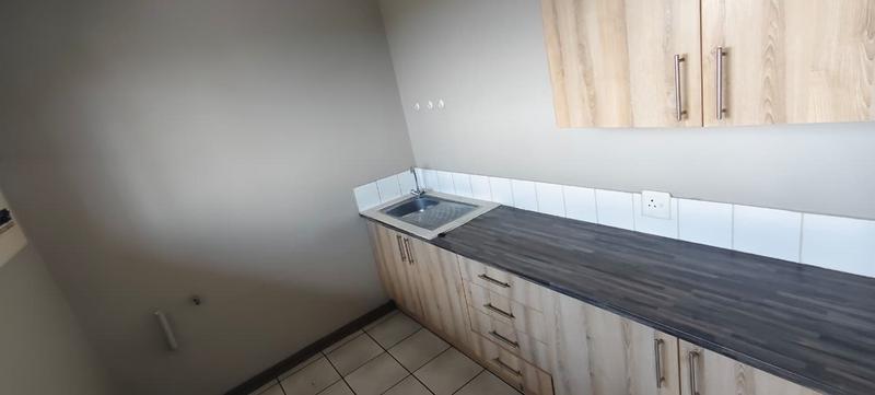 To Let 2 Bedroom Property for Rent in Baillie Park North West